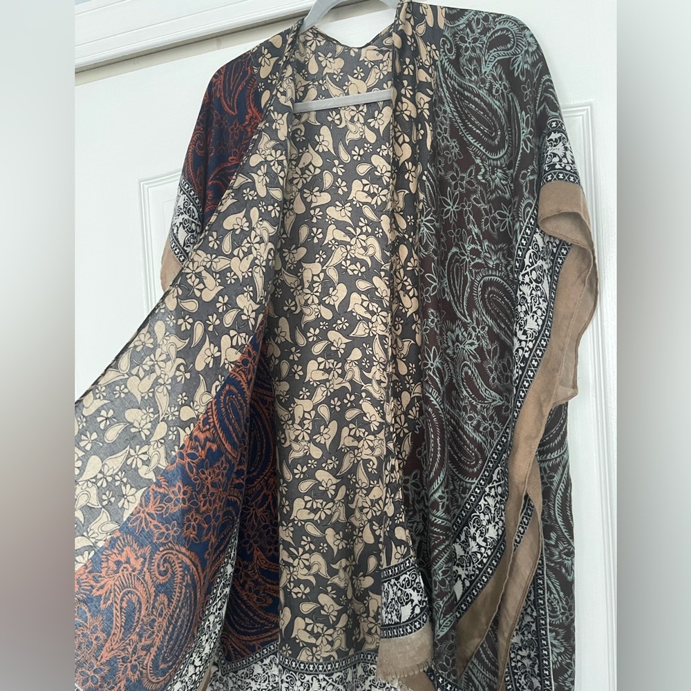Never worn caftan style wrap